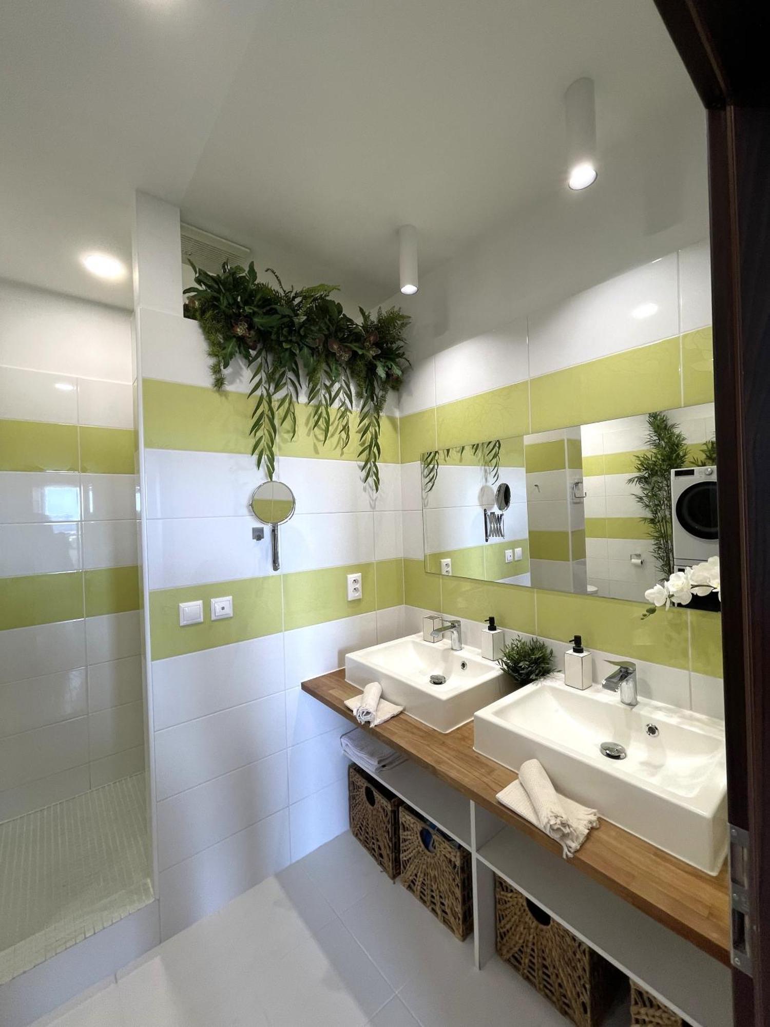 Panorama View Design Apt In Old Town - Free Parking براتسيلافا المظهر الخارجي الصورة